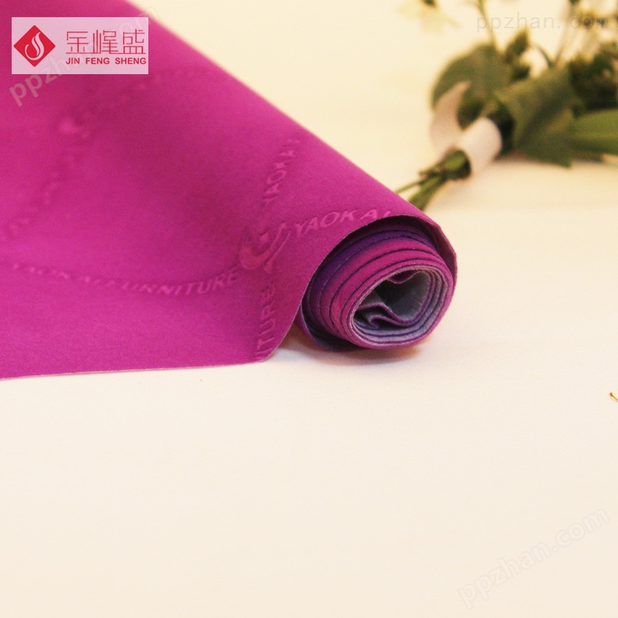 紫红色压花植绒布