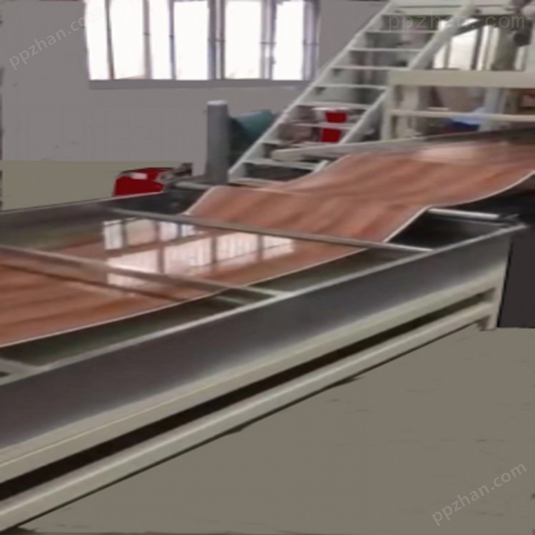 LVT地板片材卷材生产线机械设备加工